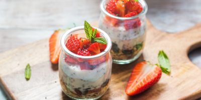 Yogurt granola parfait with strawberries